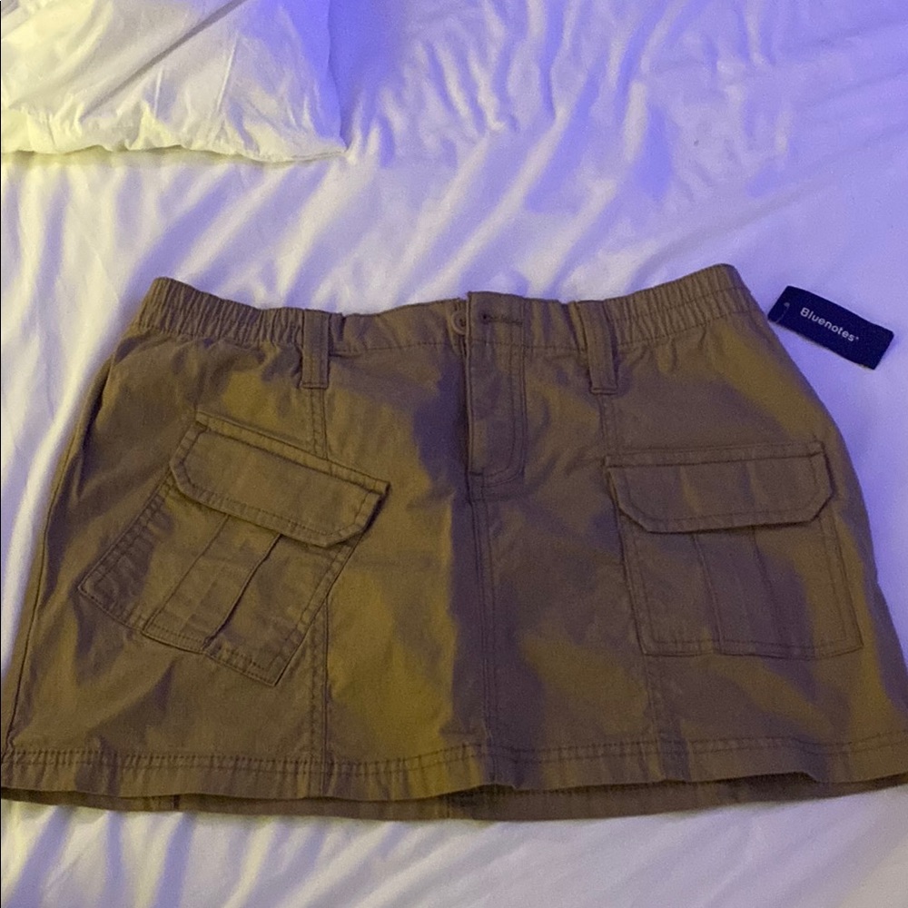 Women's Tan Skirt